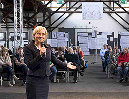 Jutta Weimar eröffnet den OpenSpace in Hamburg